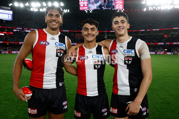 AFL 2025 Round 02 - St Kilda v Geelong - A-58029719