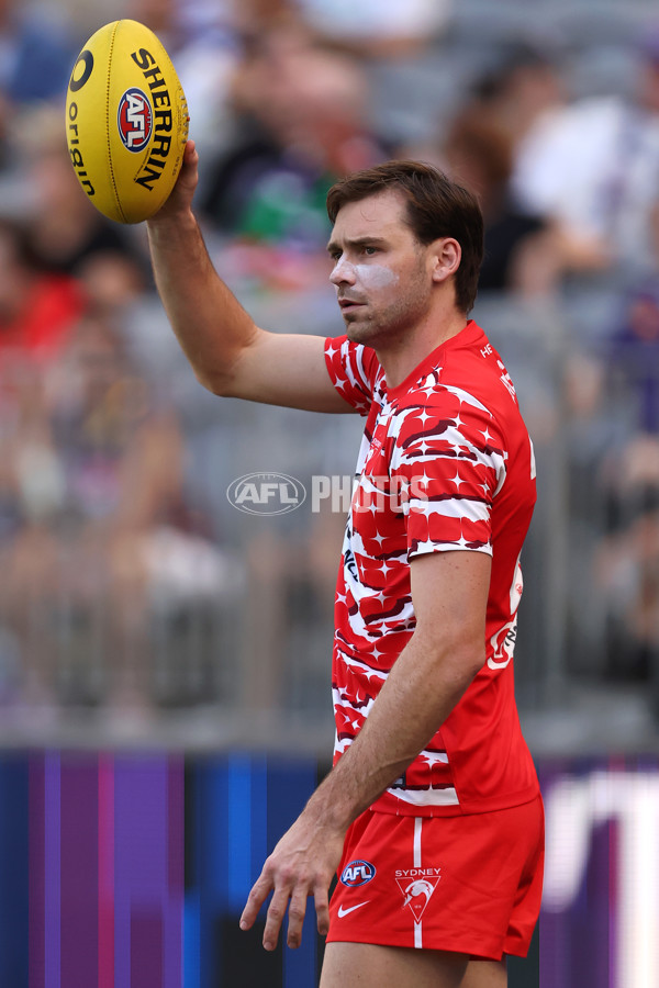 AFL 2025 Round 02 - Fremantle v Sydney - A-58049825