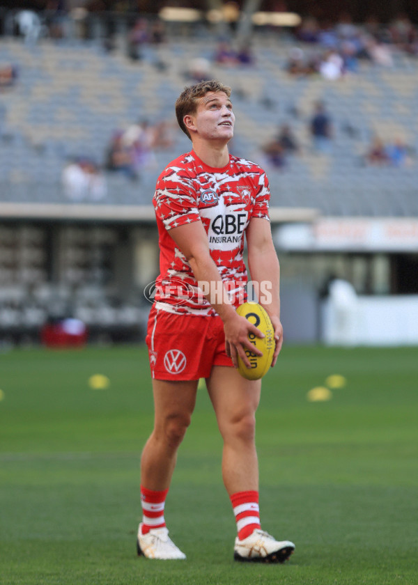 AFL 2025 Round 02 - Fremantle v Sydney - A-58050884