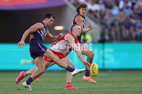 AFL 2025 Round 02 - Fremantle v Sydney - A-58058215