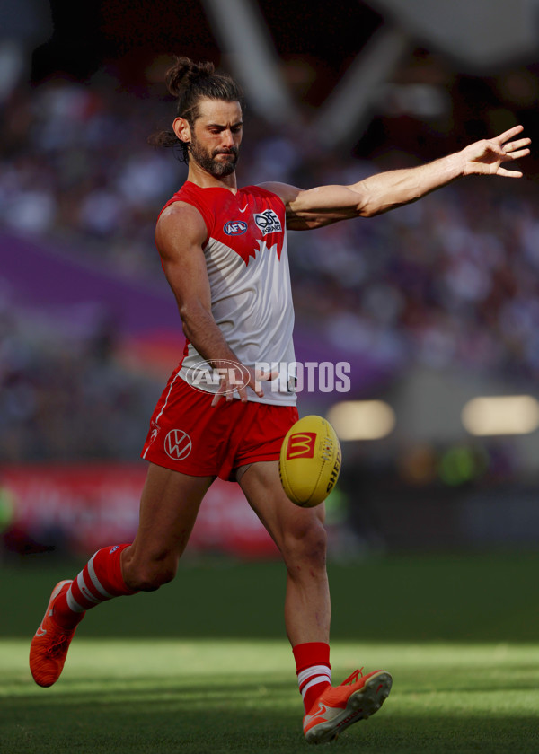 AFL 2025 Round 02 - Fremantle v Sydney - A-58058564
