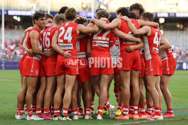 AFL 2025 Round 02 - Fremantle v Sydney - A-58060433