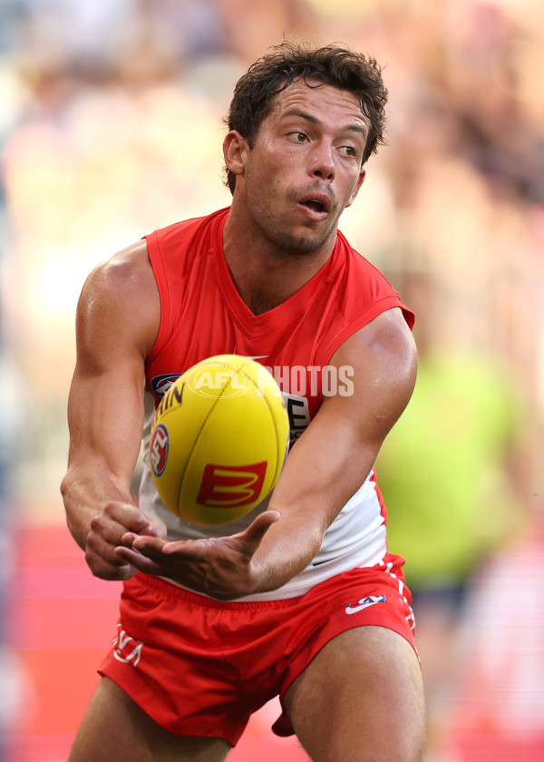 AFL 2025 Round 02 - Fremantle v Sydney - A-58063002