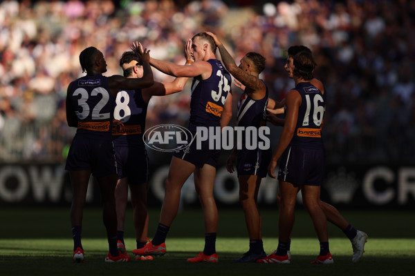 AFL 2025 Round 02 - Fremantle v Sydney - A-58063075