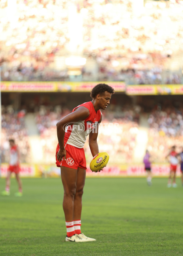 AFL 2025 Round 02 - Fremantle v Sydney - A-58063893
