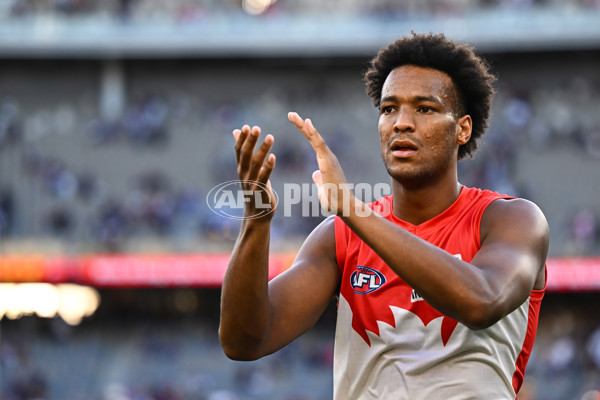AFL 2025 Round 02 - Fremantle v Sydney - A-58063907