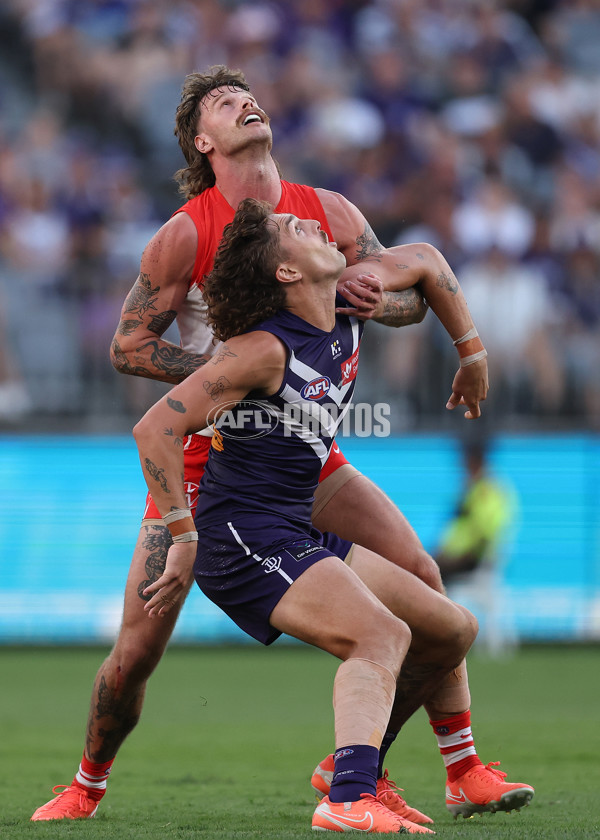 AFL 2025 Round 02 - Fremantle v Sydney - A-58063939