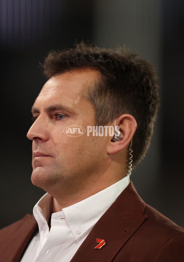 AFL 2025 Round 03 - Essendon v Port Adelaide - A-58153308