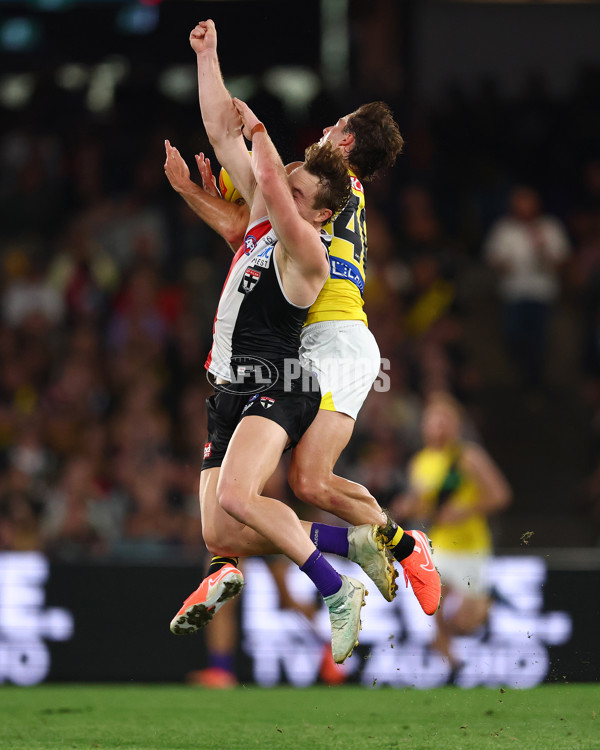 AFL 2025 Round 03 - St Kilda v Richmond - A-58190843