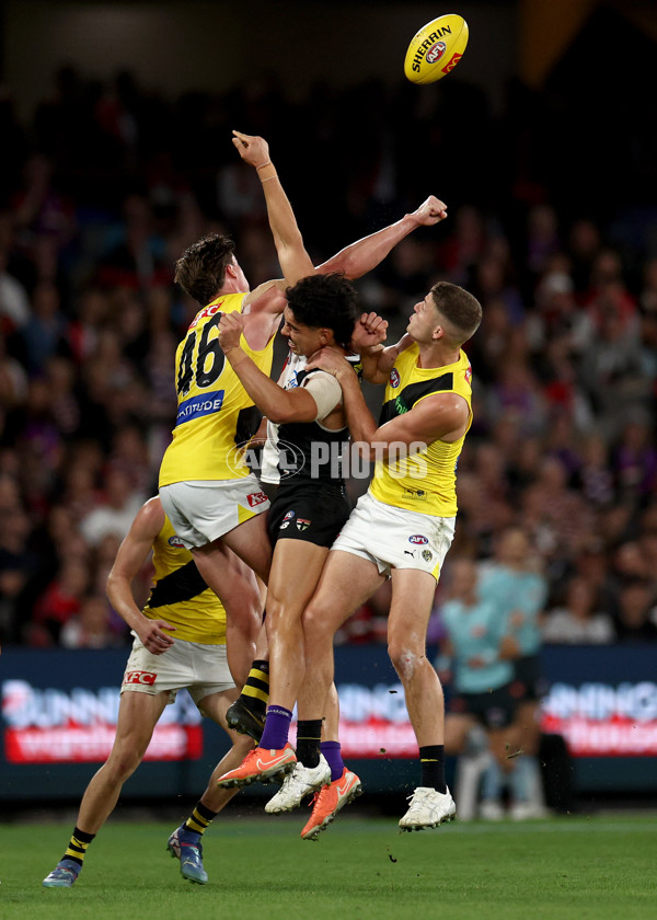 AFL 2025 Round 03 - St Kilda v Richmond - A-58207771