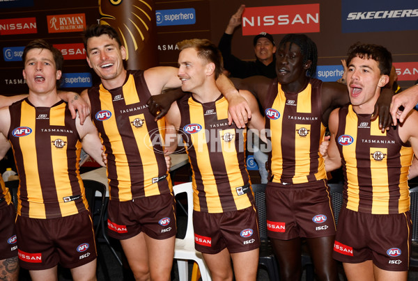 AFL 2025 Round 03 - Hawthorn v GWS - A-58213014
