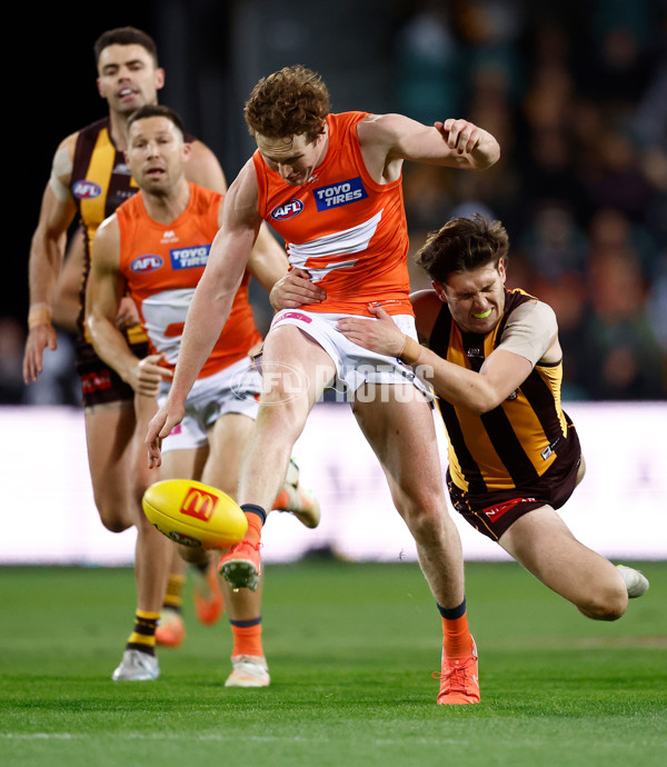 AFL 2025 Round 03 - Hawthorn v GWS - A-58215800
