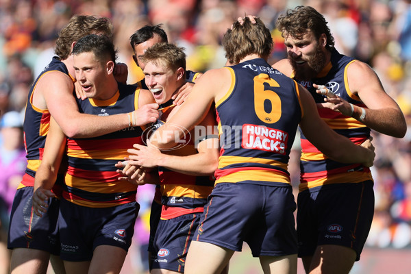 AFL 2025 Round 03 - Adelaide v North Melbourne - A-58226989