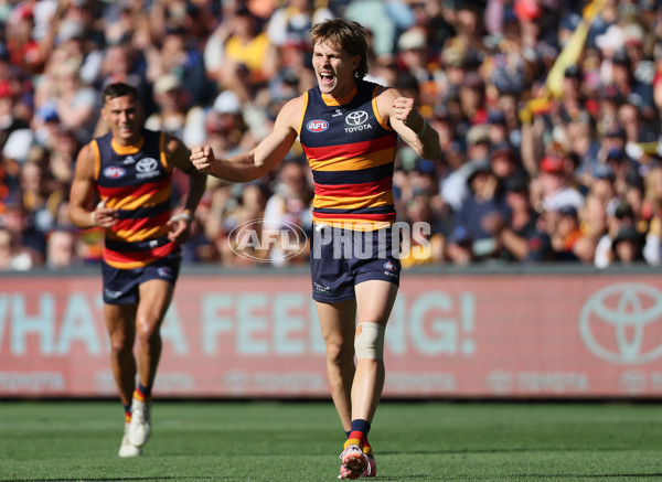 AFL 2025 Round 03 - Adelaide v North Melbourne - A-58228936