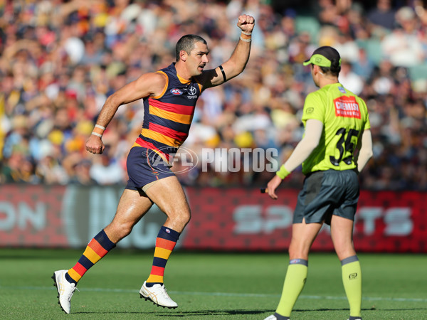 AFL 2025 Round 03 - Adelaide v North Melbourne - A-58229609
