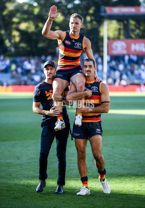 AFL 2025 Round 03 - Adelaide v North Melbourne - A-58232071