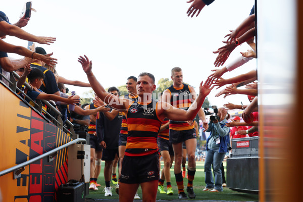 AFL 2025 Round 03 - Adelaide v North Melbourne - A-58232104
