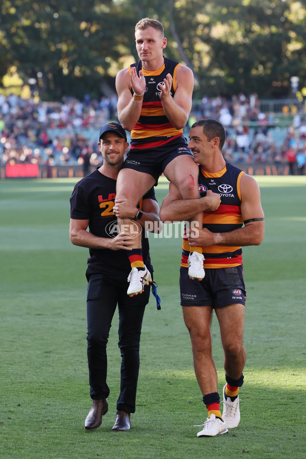 AFL 2025 Round 03 - Adelaide v North Melbourne - A-58232129