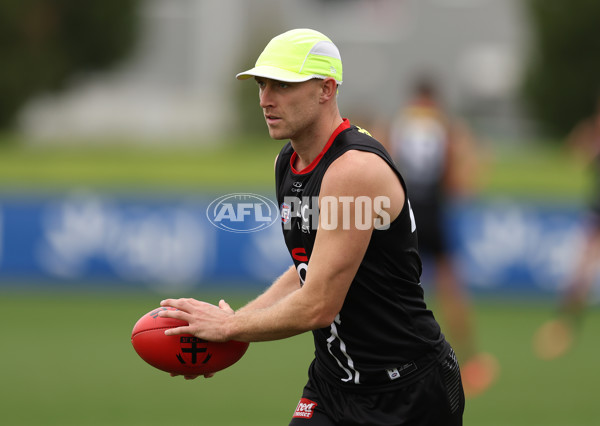 AFL 2025 Training - St Kilda 040425 - A-58348281