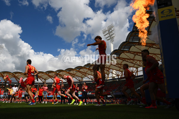 AFL 2025 Round 04 - Gold Coast v Adelaide - A-58360763