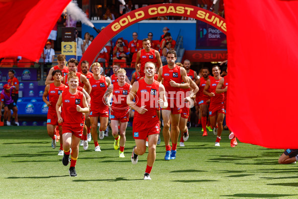 AFL 2025 Round 04 - Gold Coast v Adelaide - A-58360765