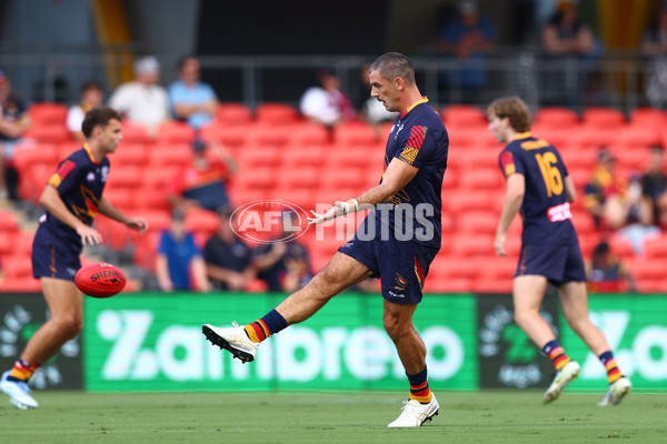 AFL 2025 Round 04 - Gold Coast v Adelaide - A-58361050