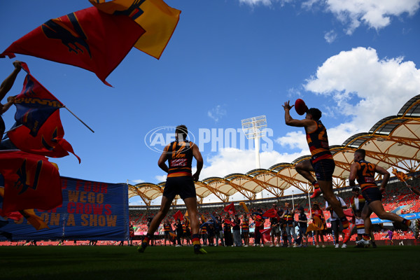 AFL 2025 Round 04 - Gold Coast v Adelaide - A-58361077