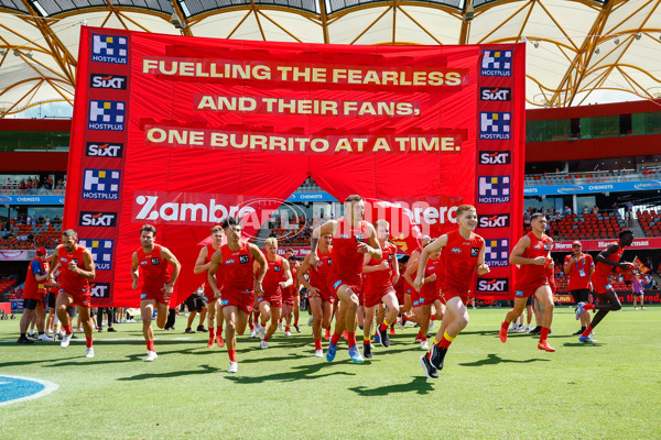 AFL 2025 Round 04 - Gold Coast v Adelaide - A-58361078