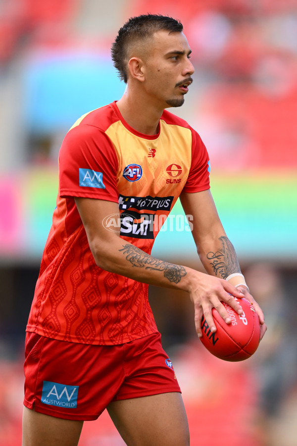 AFL 2025 Round 04 - Gold Coast v Adelaide - A-58361082