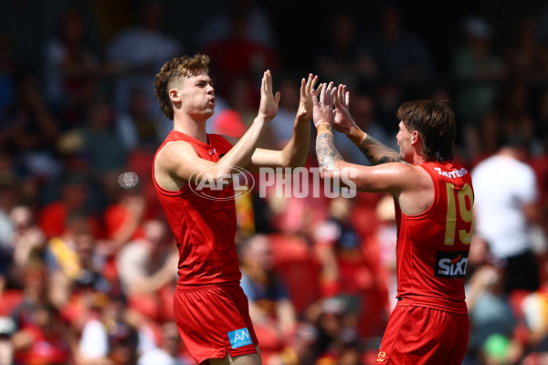 AFL 2025 Round 04 - Gold Coast v Adelaide - A-58361098