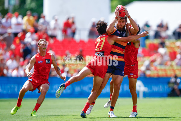 AFL 2025 Round 04 - Gold Coast v Adelaide - A-58361107