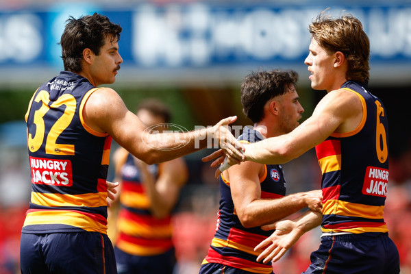 AFL 2025 Round 04 - Gold Coast v Adelaide - A-58361110