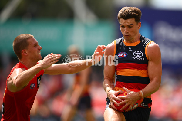 AFL 2025 Round 04 - Gold Coast v Adelaide - A-58365283