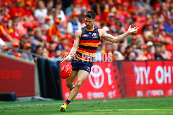 AFL 2025 Round 04 - Gold Coast v Adelaide - A-58365302