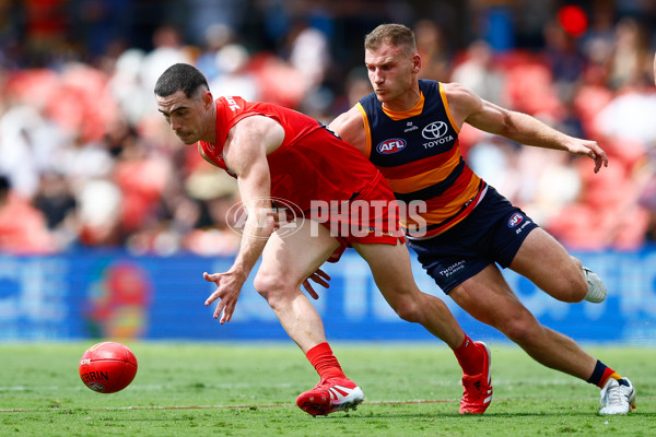 AFL 2025 Round 04 - Gold Coast v Adelaide - A-58365333