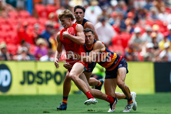 AFL 2025 Round 04 - Gold Coast v Adelaide - A-58365334