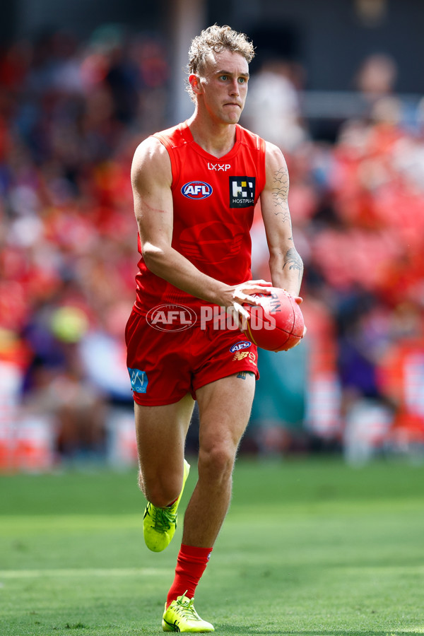 AFL 2025 Round 04 - Gold Coast v Adelaide - A-58365338