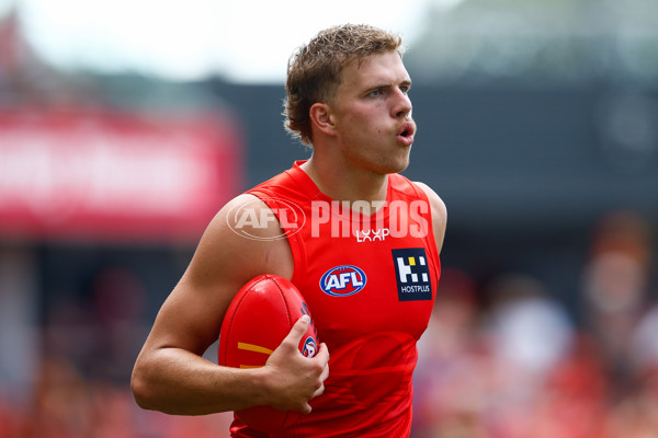 AFL 2025 Round 04 - Gold Coast v Adelaide - A-58365342