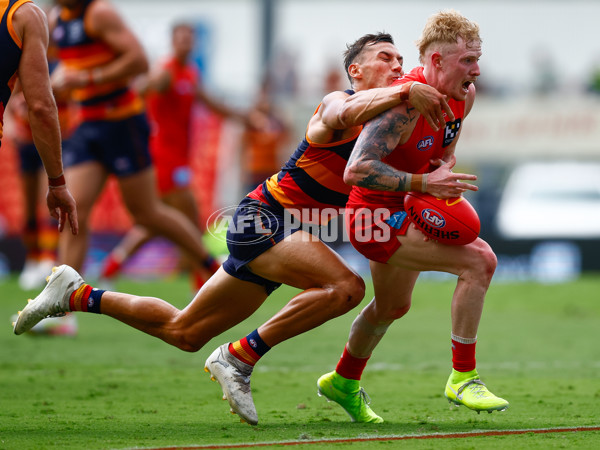 AFL 2025 Round 04 - Gold Coast v Adelaide - A-58365362