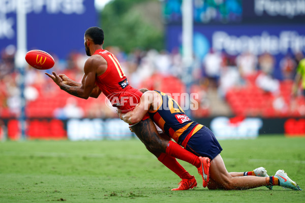AFL 2025 Round 04 - Gold Coast v Adelaide - A-58365373