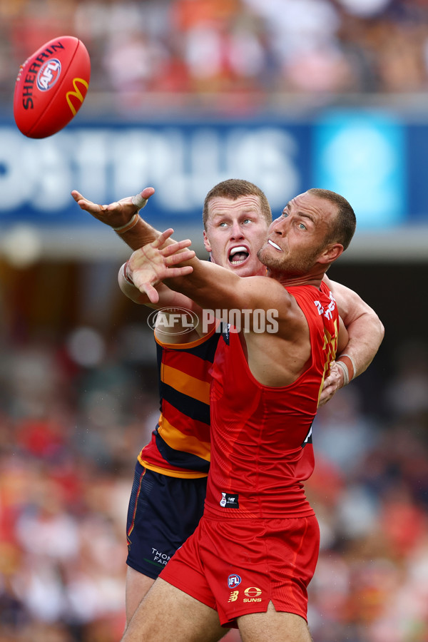 AFL 2025 Round 04 - Gold Coast v Adelaide - A-58365687