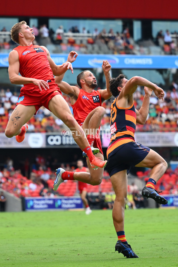 AFL 2025 Round 04 - Gold Coast v Adelaide - A-58365704