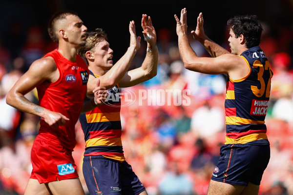 AFL 2025 Round 04 - Gold Coast v Adelaide - A-58368047
