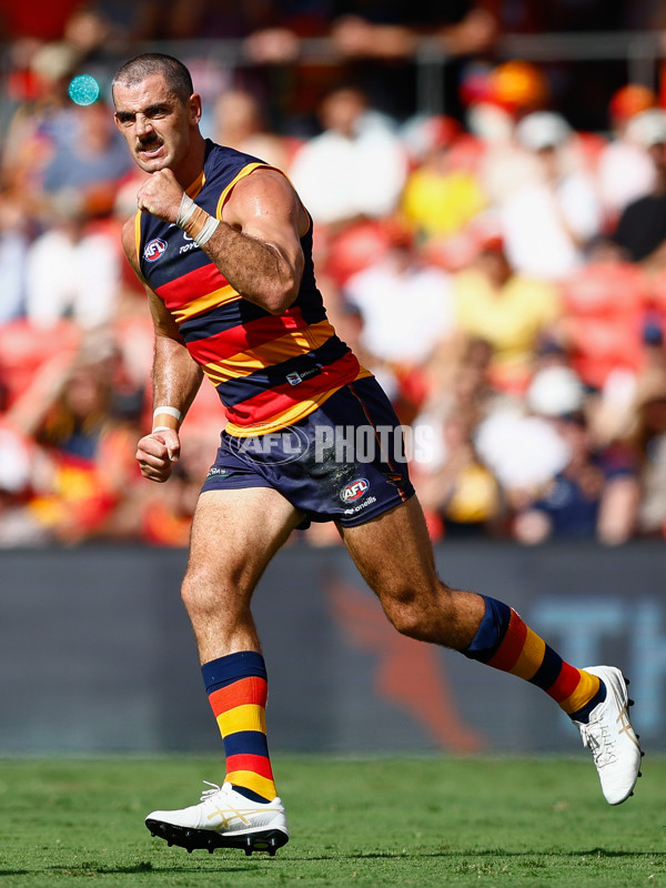 AFL 2025 Round 04 - Gold Coast v Adelaide - A-58368048