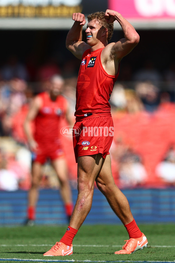 AFL 2025 Round 04 - Gold Coast v Adelaide - A-58368051
