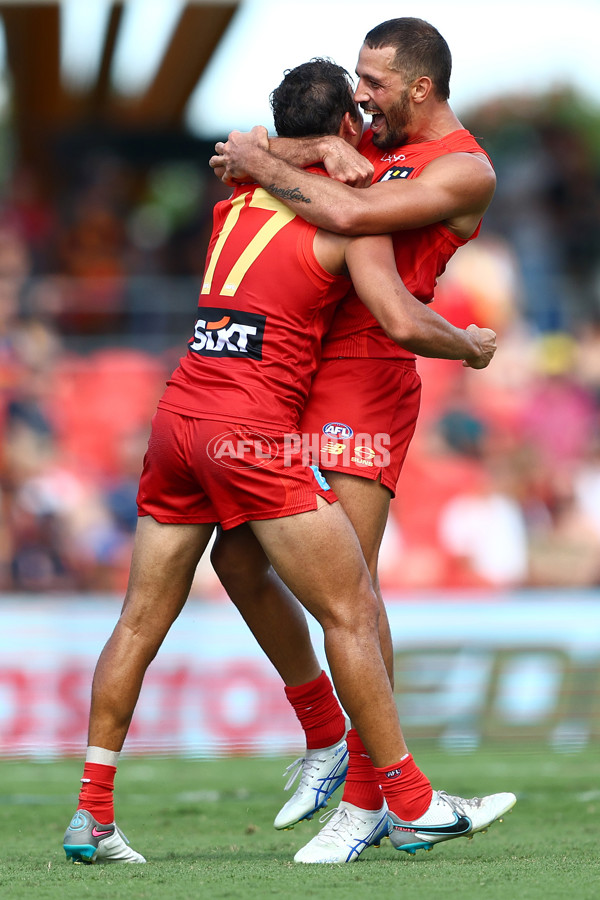 AFL 2025 Round 04 - Gold Coast v Adelaide - A-58368052