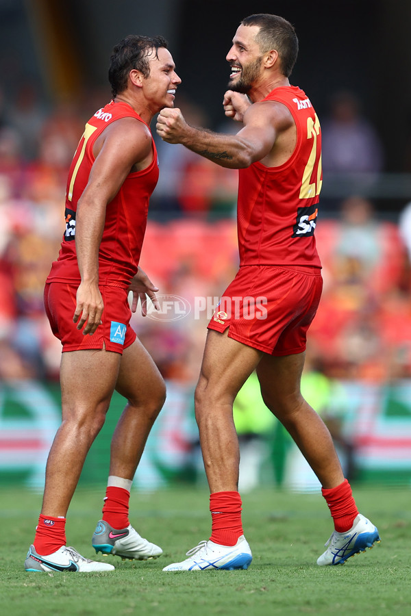 AFL 2025 Round 04 - Gold Coast v Adelaide - A-58368058