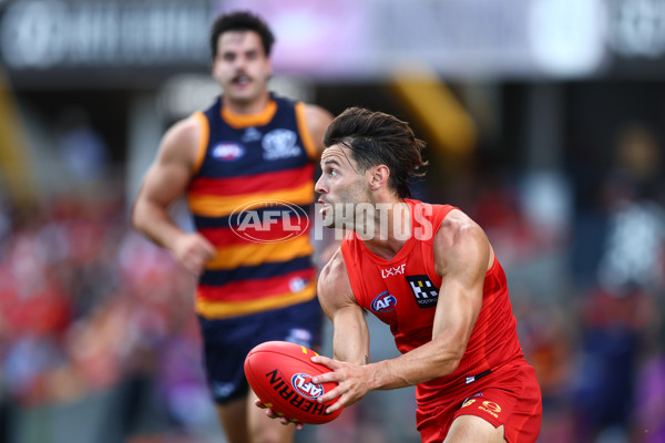 AFL 2025 Round 04 - Gold Coast v Adelaide - A-58368511