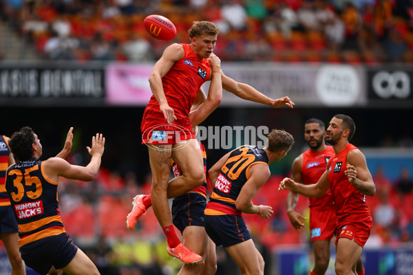 AFL 2025 Round 04 - Gold Coast v Adelaide - A-58370654