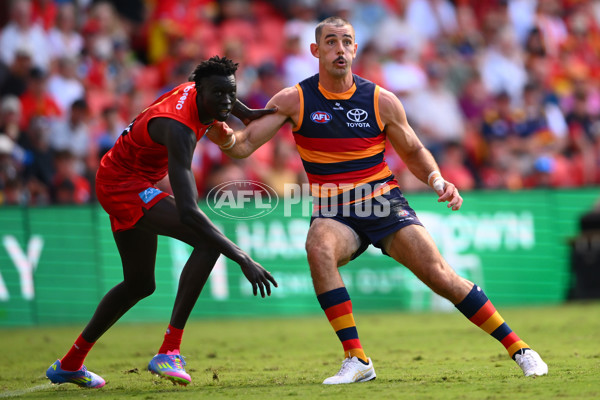 AFL 2025 Round 04 - Gold Coast v Adelaide - A-58370656